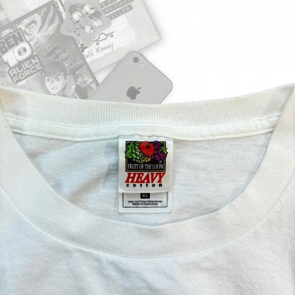 White Vintage NBA Charlotte Hornets Vs Cleveland Cavaliers Graphic Tee - Picture 5 of 6